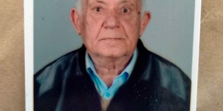 Hamdi Sağlıcak vefat etmiştir.